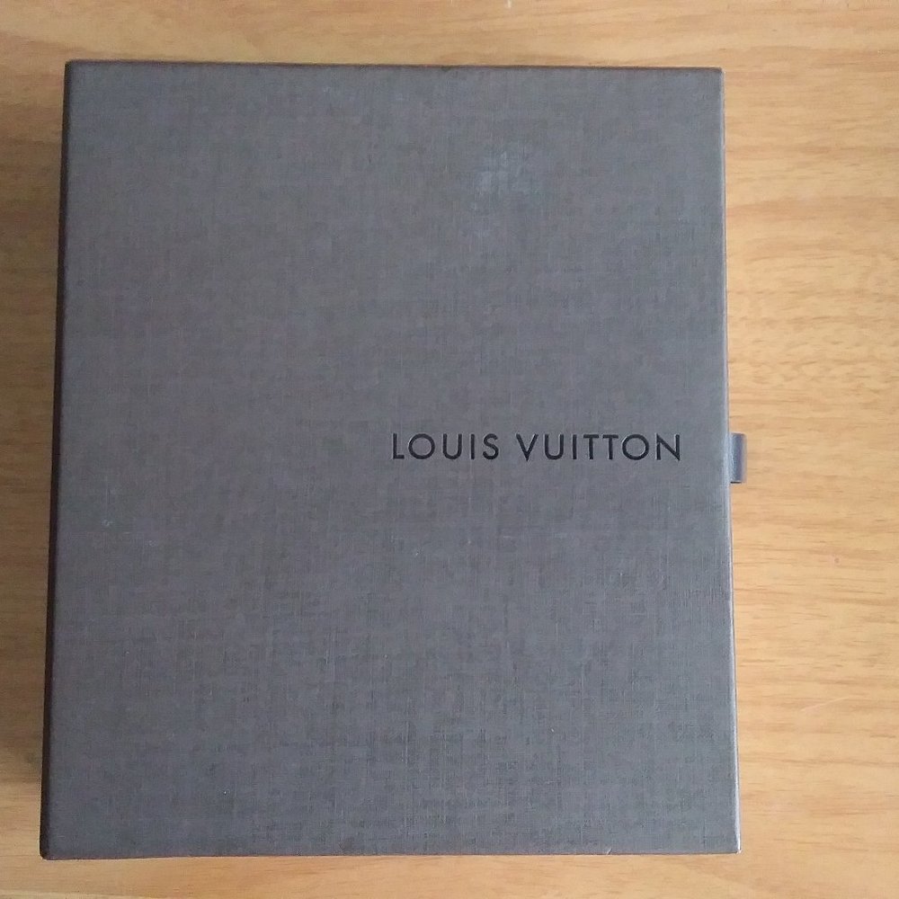 Louis Vuitton Box 2***
